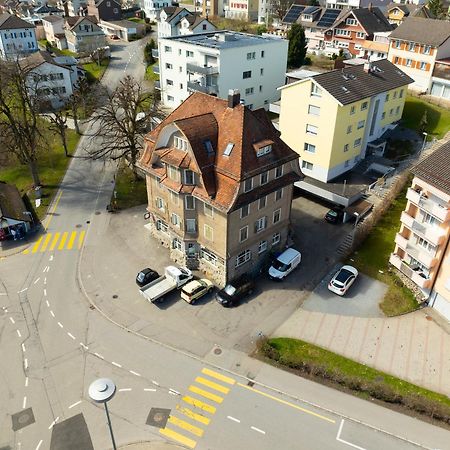 Private Apartment Degersheim Luaran gambar